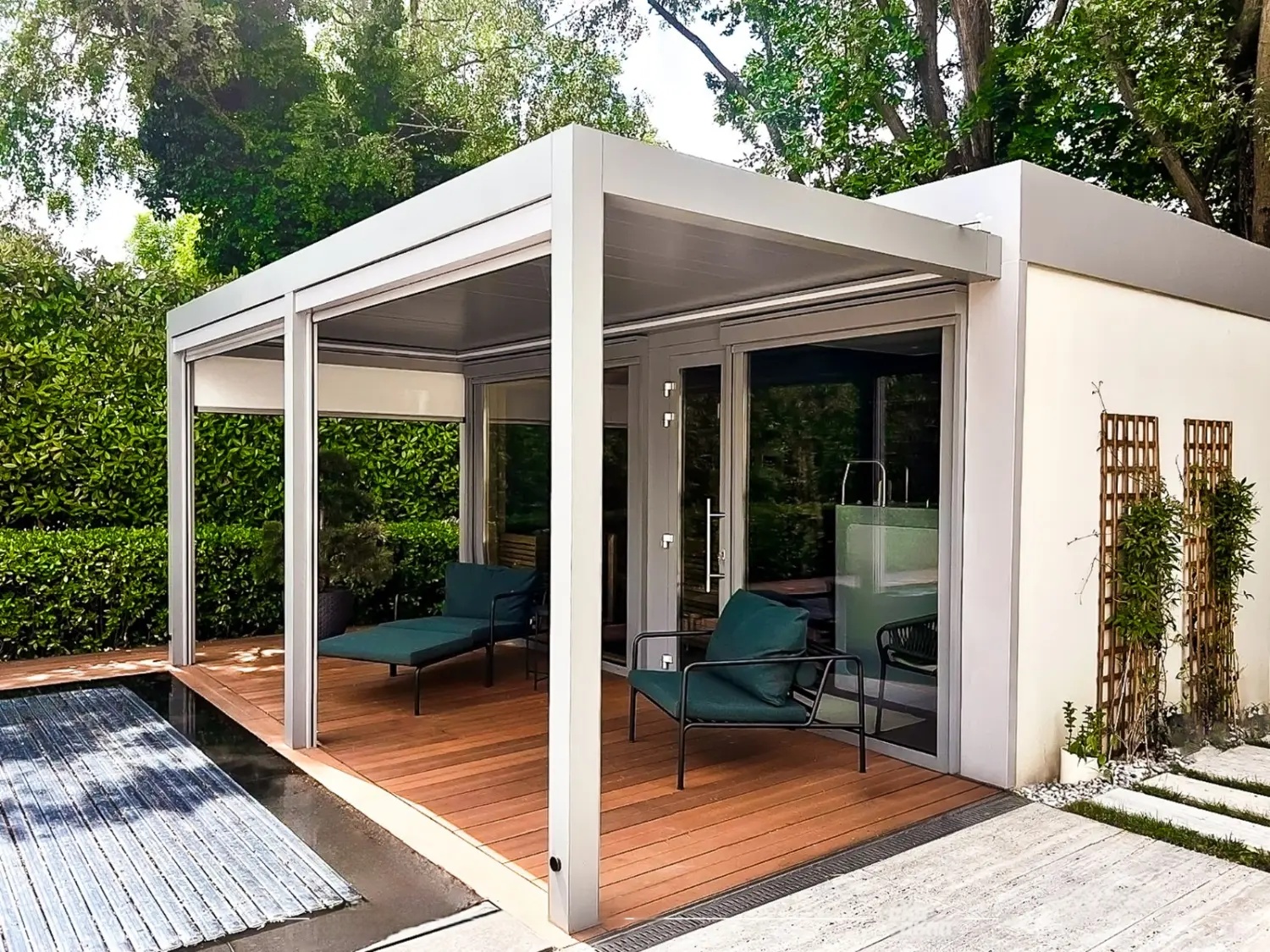 Pergola/ Terrassenüberdachungen und Zubehör